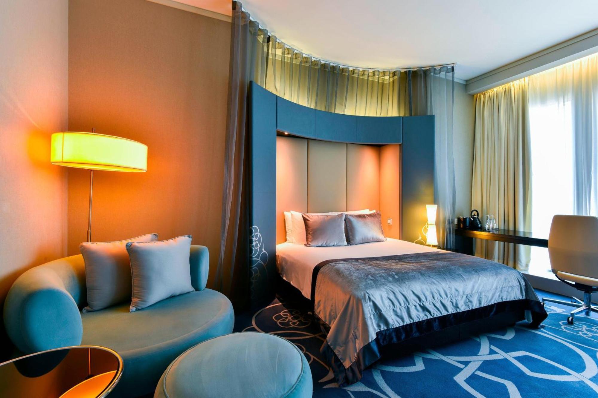 Hotel W Ad Dawhah Esterno foto A room at the hotel